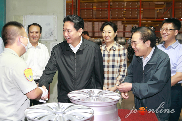 ��С���ڽ����е���