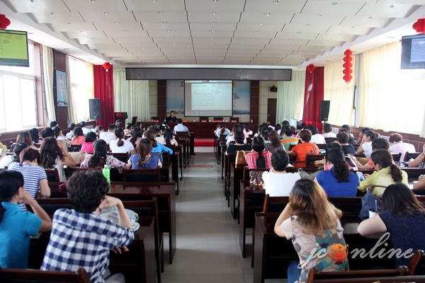 “微课”走进凤台小学