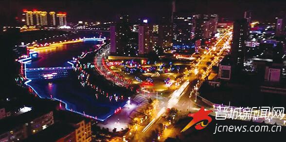 图为部分《晋城!惊艳了夜空也温暖了你我!》《我爱你,晋城》视频截图。